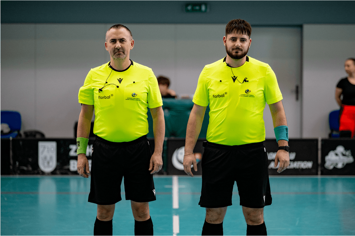 Rozhodcovia SZFB pred zápasom